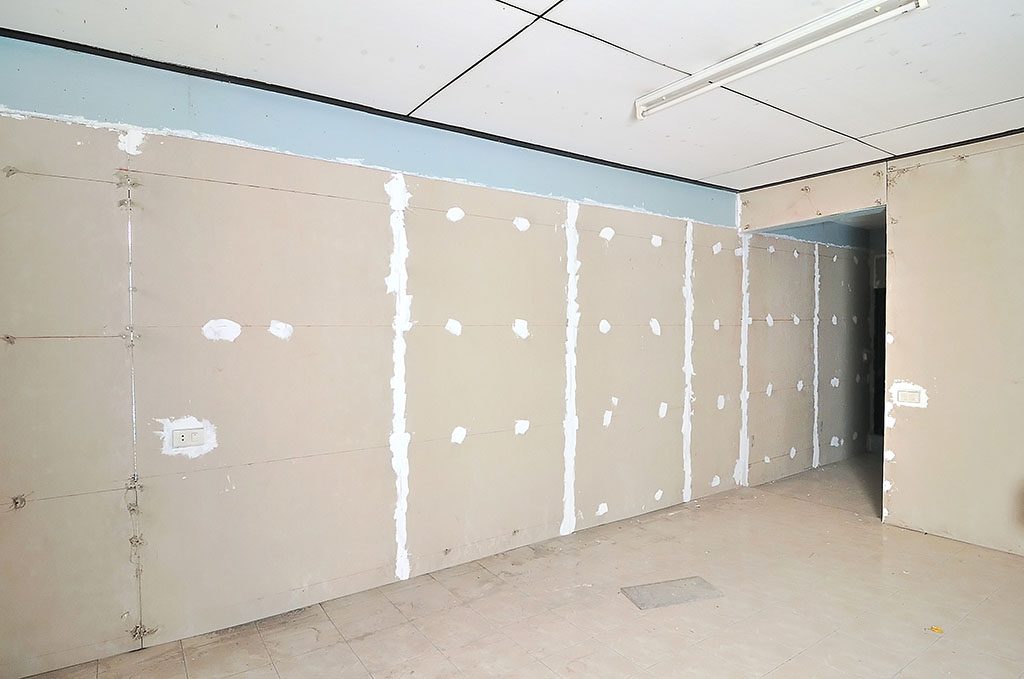 Vale el pladur para paredes con humedad y como quitar humedad de las paredes de pladur